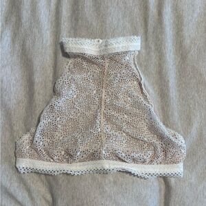NWOT.  Victoria’s Secret high necked unlined bra